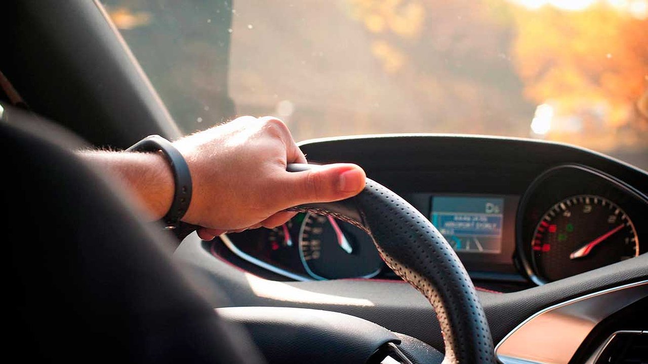 Главная картинка новости: Прокуратура Челнов требует лишить водительских прав мужчину, страдающего наркоманией