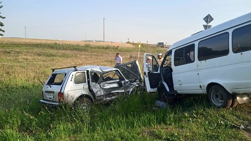 Главная картинка новости: В Татарстане в ДТП погиб 3-х летний ребенок