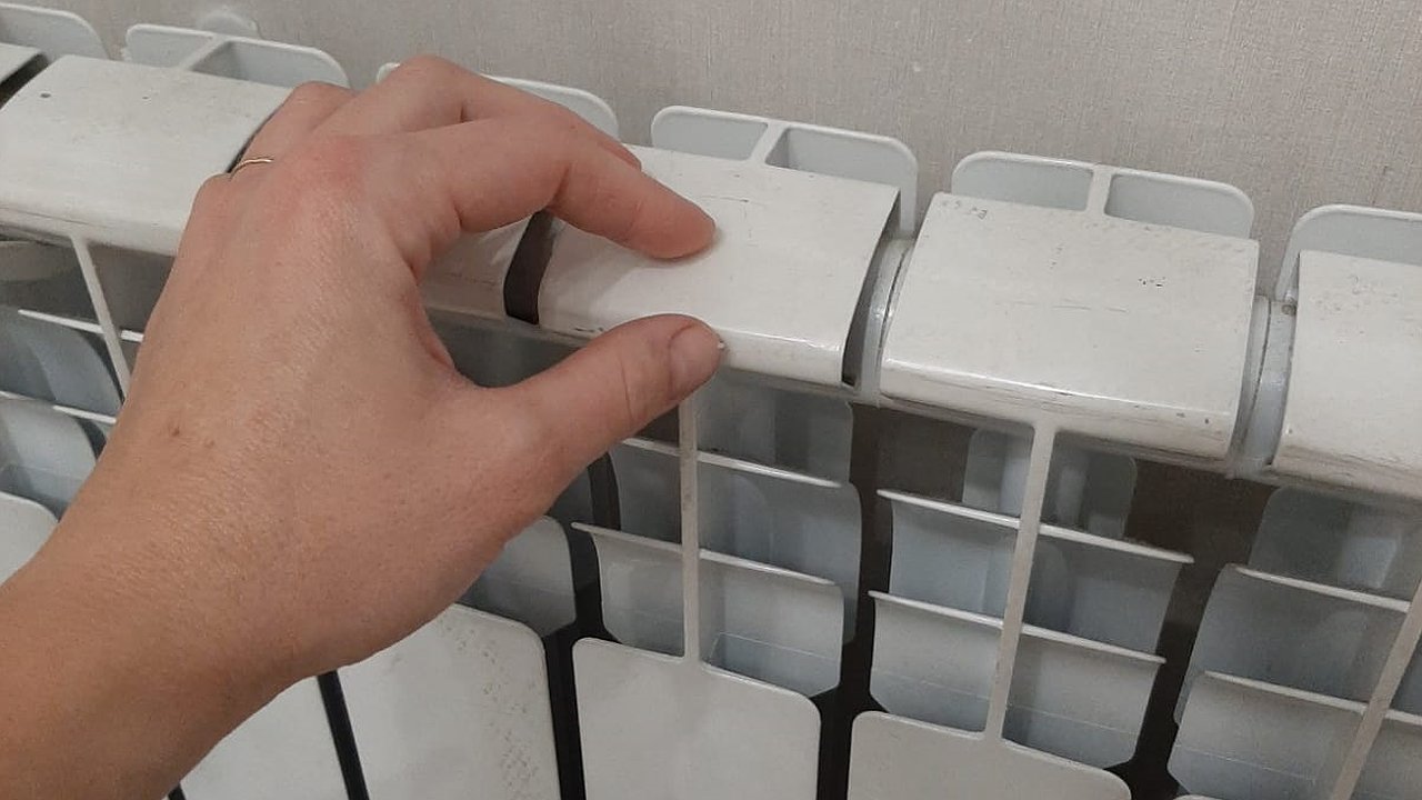 Главная картинка новости: В мэрии рассказали, когда в городе запустят отопление