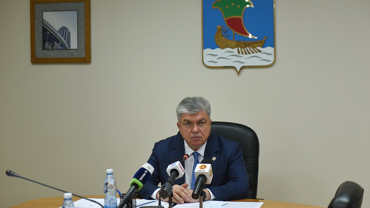 Главная картинка новости: Магдеев: «Нужно сделать все, чтобы Челны стал самым зеленым городом в республике»