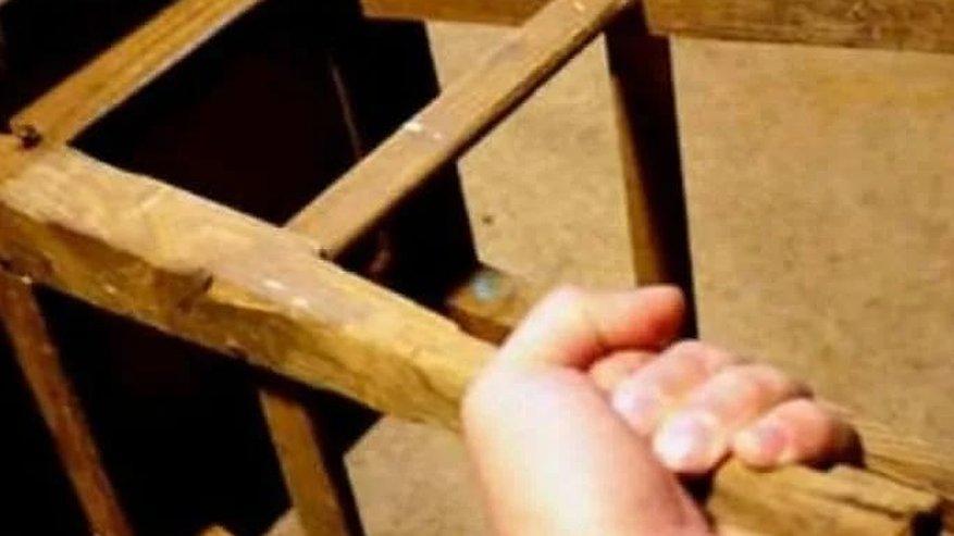 Главная картинка новости: 8 лет колонии: в Тукаевском районе мужчина до смерти избил друга стулом