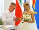 В День семьи в Челнах сочетались браком 45 пар (фото)