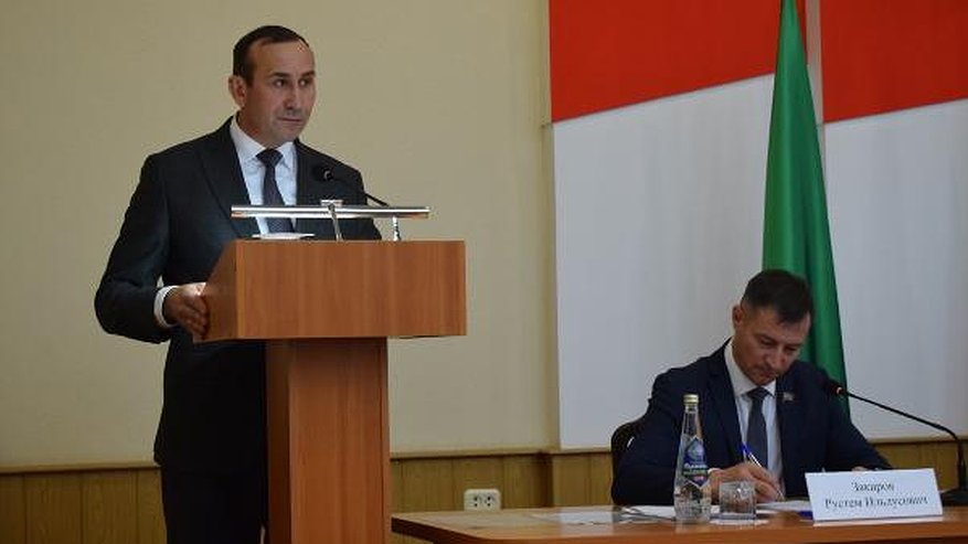 Главная картинка новости: И.о. главы исполкома Тукаевского района назначен Камиль Назмиев
