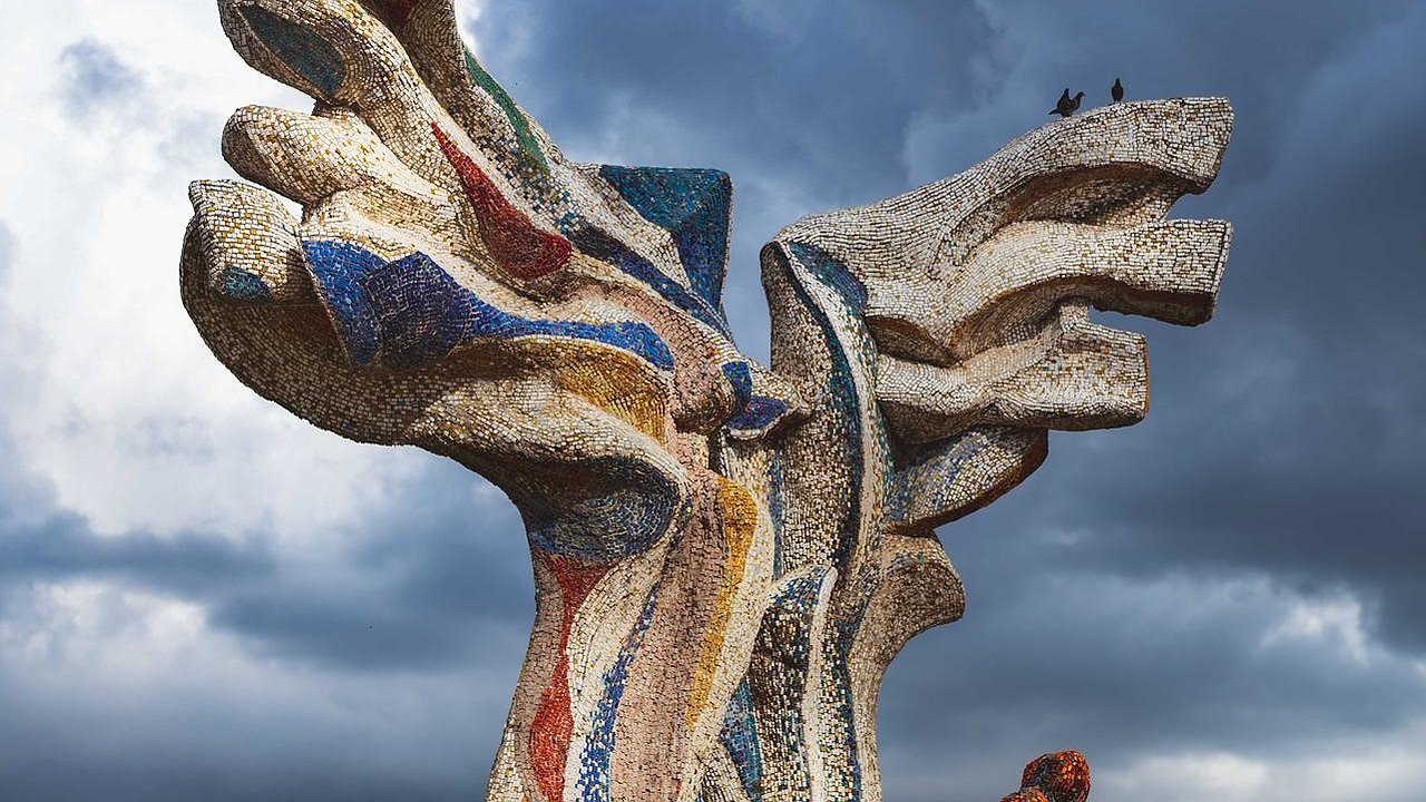 Главная картинка новости: Что значат скульптуры на бульваре Энтузиастов и еще 7 фактов о работах Ильдара Ханова