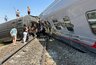 Миниатюра новости: Поезд Казань – Адлер сошел с рельсов в Волгоградской области