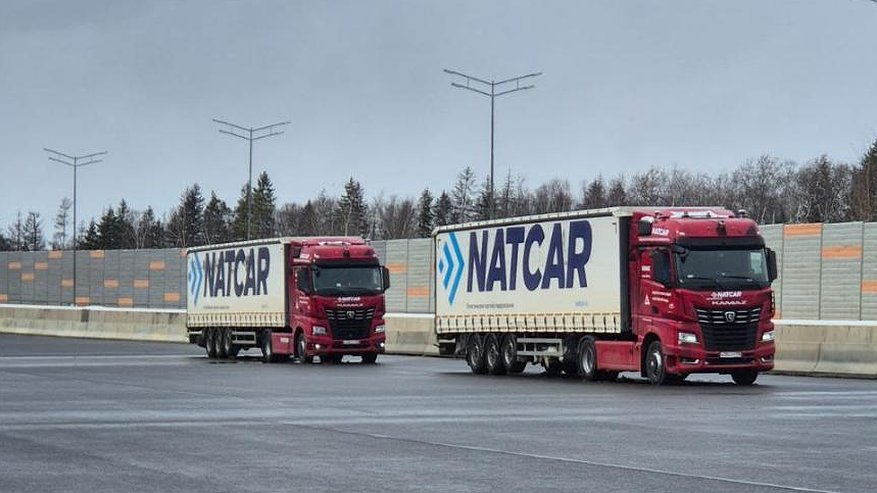 Главная картинка новости: Когогин анонсировал выпуск беспилотных тягачей нового поколения «Маяк-3»