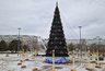 Миниатюра новости: В Челнах начали разбирать главную новогоднюю елку
