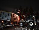 Пока челнинцы спят, коммунальщики убирают снег