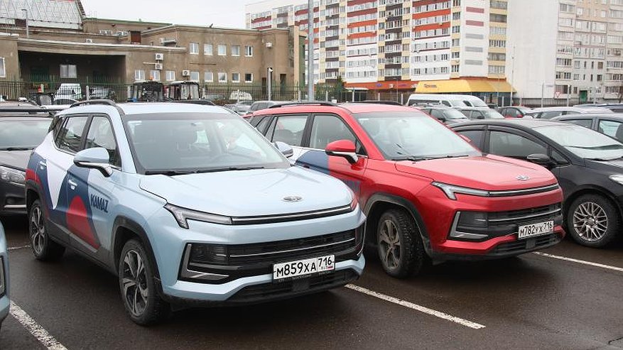 Главная картинка новости: КАМАЗ запустит в Челнах сервис каршеринга