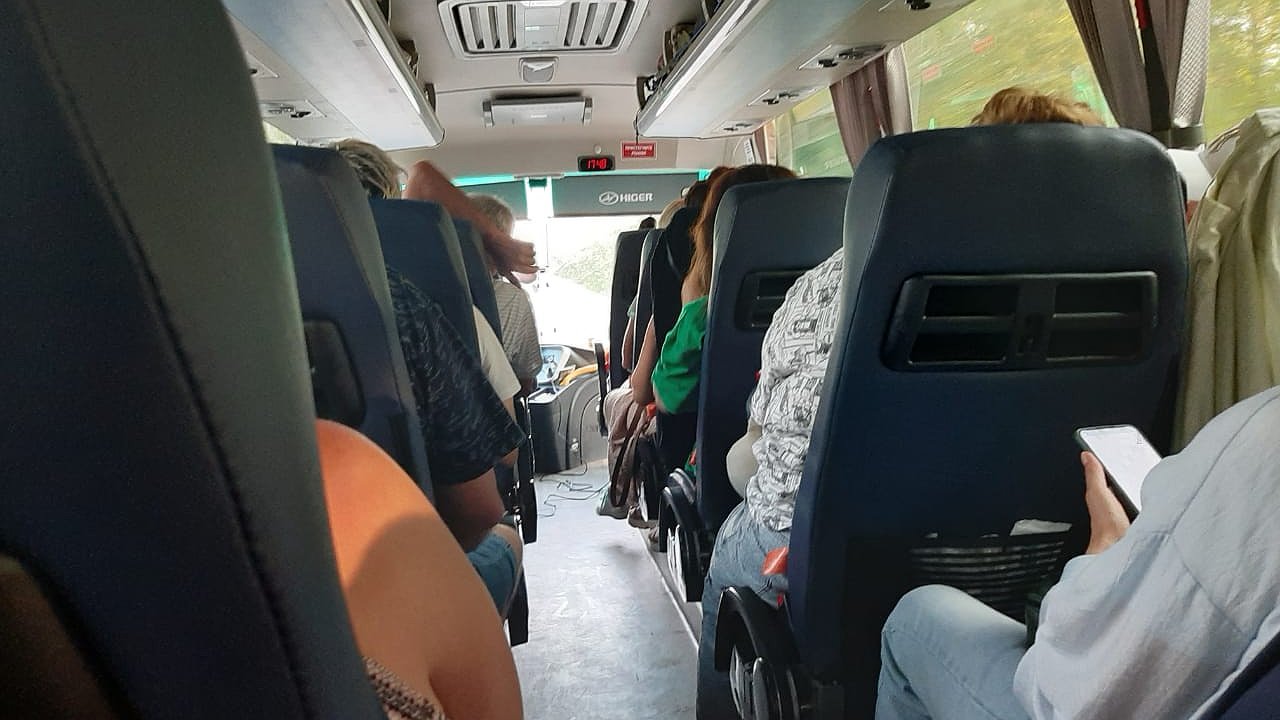 Главная картинка новости: В Тукаевском районе перевозчик попался на афере с соцкартами 