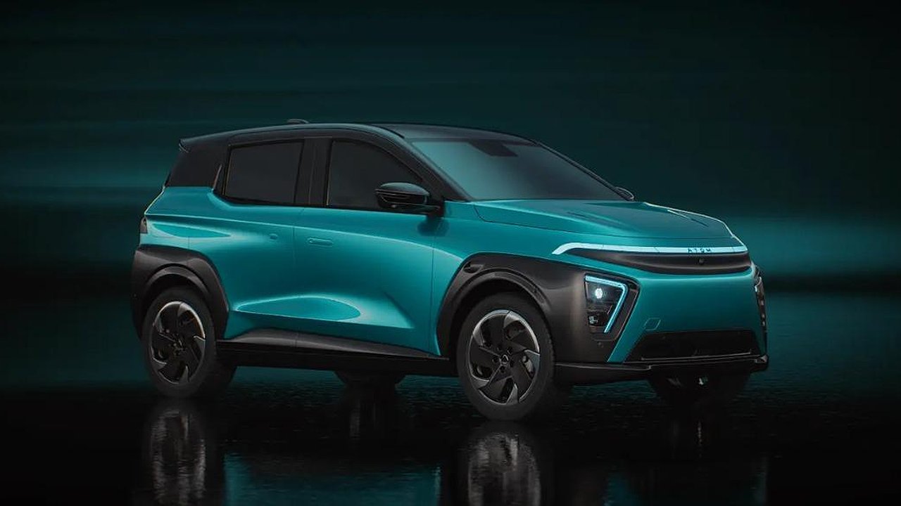 Главная картинка новости: Разработчик назвал предварительную стоимость электромобиля «Атом»