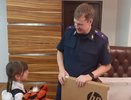 Сестренку погибшего героя Данила Садыкова поздравили в Следкоме РТ
