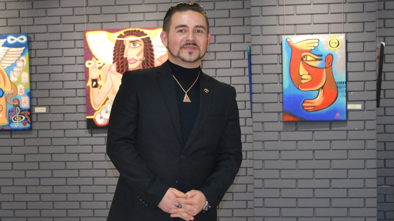 Главная картинка новости: В картинной галерее открылась выставка «Сны и реальность Кристиана Апостол» 