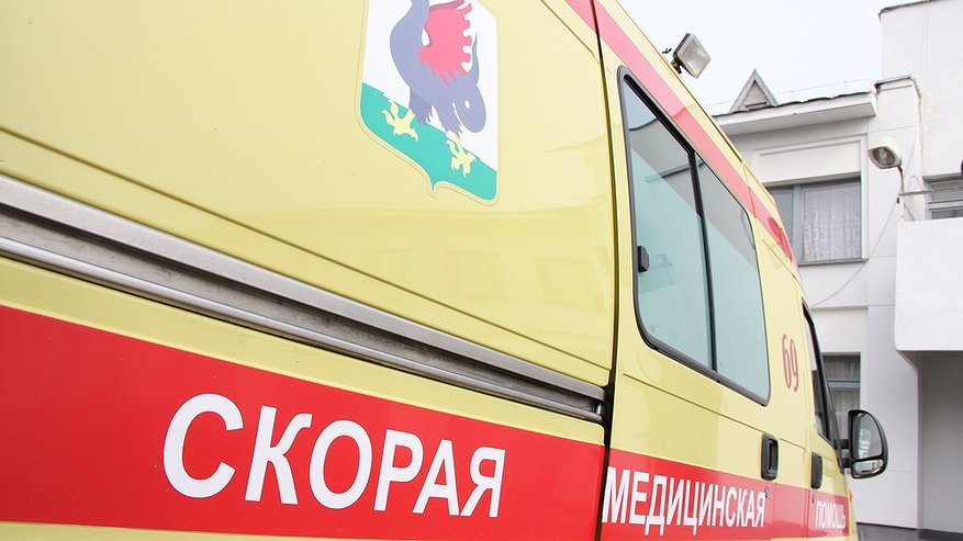 Главная картинка новости: В Казань перевезли челнинского мальчика, которого пыталась зарезать мать