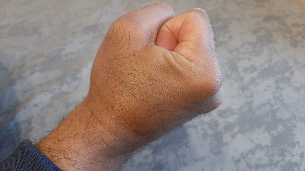 Главная картинка новости: Вечер не по плану: челнинец пришел в гости, напился и избил хозяина квартиры