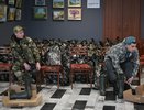 Мобилизованные челнинцы, отбывшие сегодня, получили утепленные резиновые сапоги и т.д.