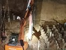 «Полночь. Шумят, сваи забивают. А как же люди? Разве можно думать только о себе?»