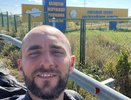 Блогер, идущий пешком из Москвы в Дели, перешел российскую границу