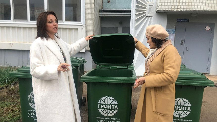 Главная картинка новости: В Набережных Челнах началась установка новых евроконтейнеров