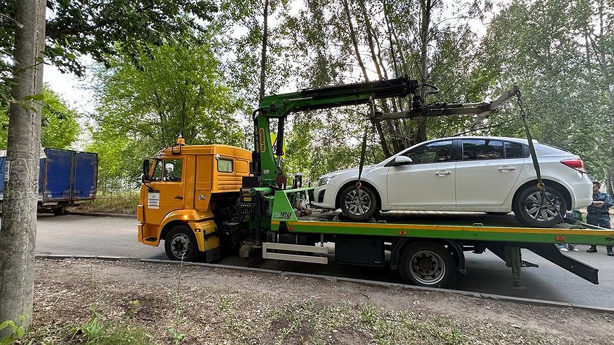 Главная картинка новости: Прощай, авто! Житель Татарстана набрал кредитов, а возвращать деньги не стал