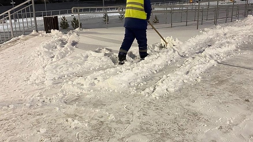 Главная картинка новости: «Откуда у Горкоммунхоза столько техники?»