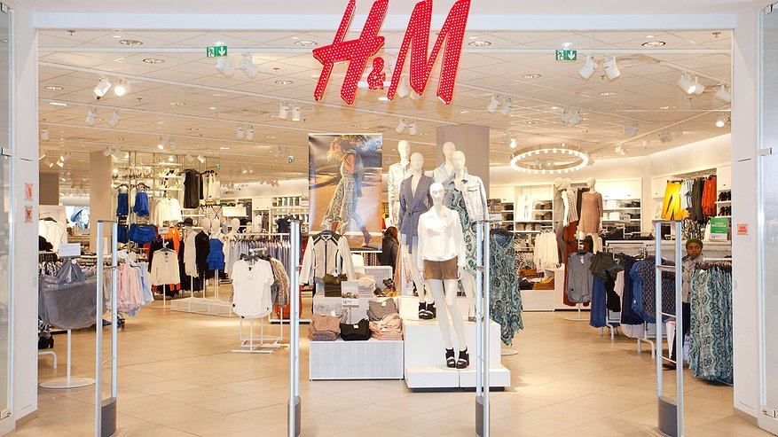 Главная картинка новости: H&M приняла решение выставить свой бизнес в России на продажу