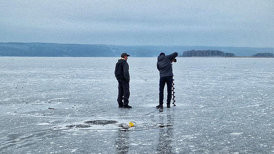 Главная картинка новости: В Татарстане закрыли ледовую переправу через Волгу