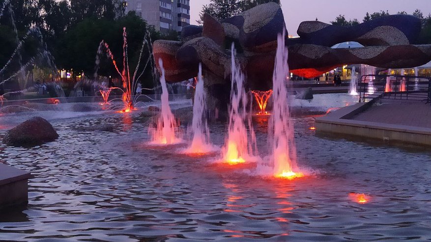 Главная картинка новости: В Челнах начинают праздновать День города
