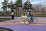 Миниатюра новости: И стар, и млад: как пенсионеры и подростки становятся жертвами IT-мошенников