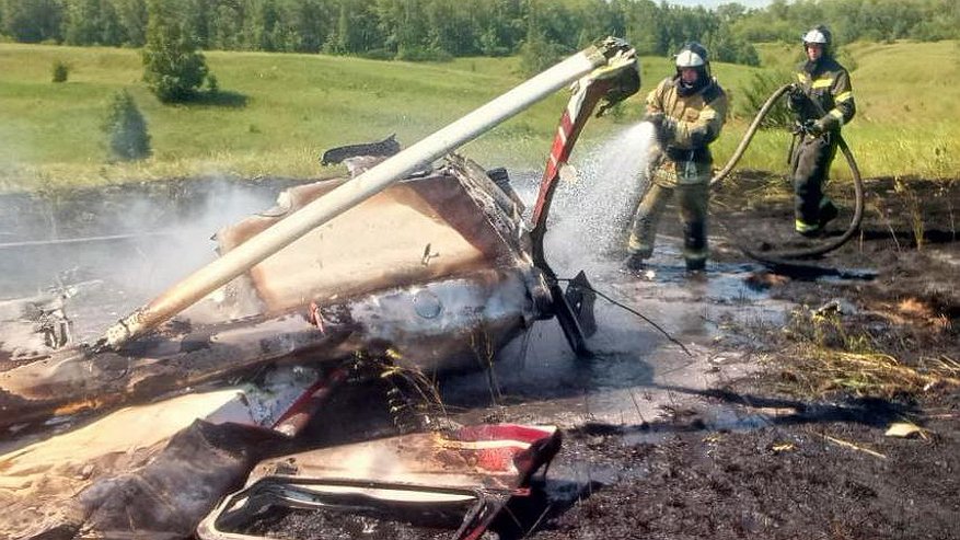 Главная картинка новости: 112: пилот потерпевшего крушение в Камском Устье самолета мог давать пассажирам порулить