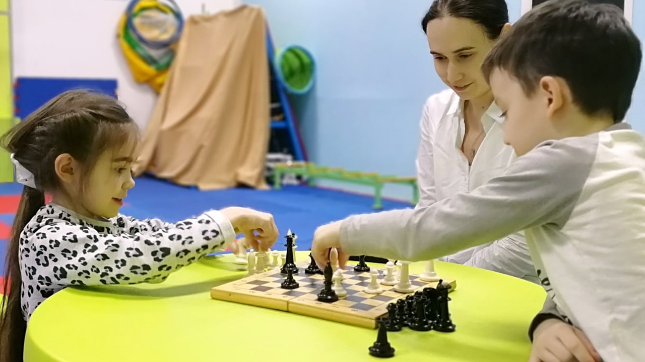 Главная картинка новости: Мамина школа - «Умные ладошки»