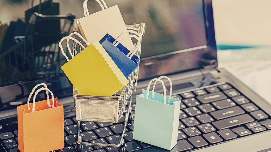 Главная картинка новости: Жительницы Набережных Челнов после интернет-шопинга остались без денег и заказа