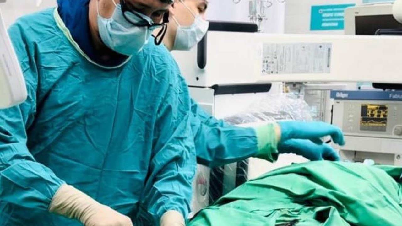 Главная картинка новости: В БСМП Челнов спасли пациентку с редкой патологией головного мозга