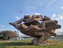 Скульптуры Ильдара Ханова в Челнах: интересные факты и версии