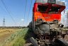 Миниатюра новости: Умер водитель КАМАЗа, столкнувшегося с поездом Казань – Адлер 