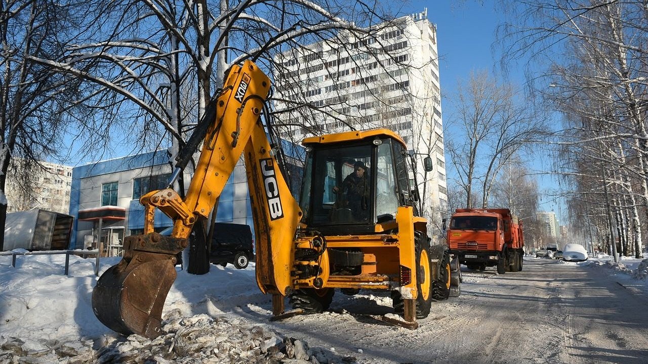 Главная картинка новости: Где в Челнах будут чистить местные проезды