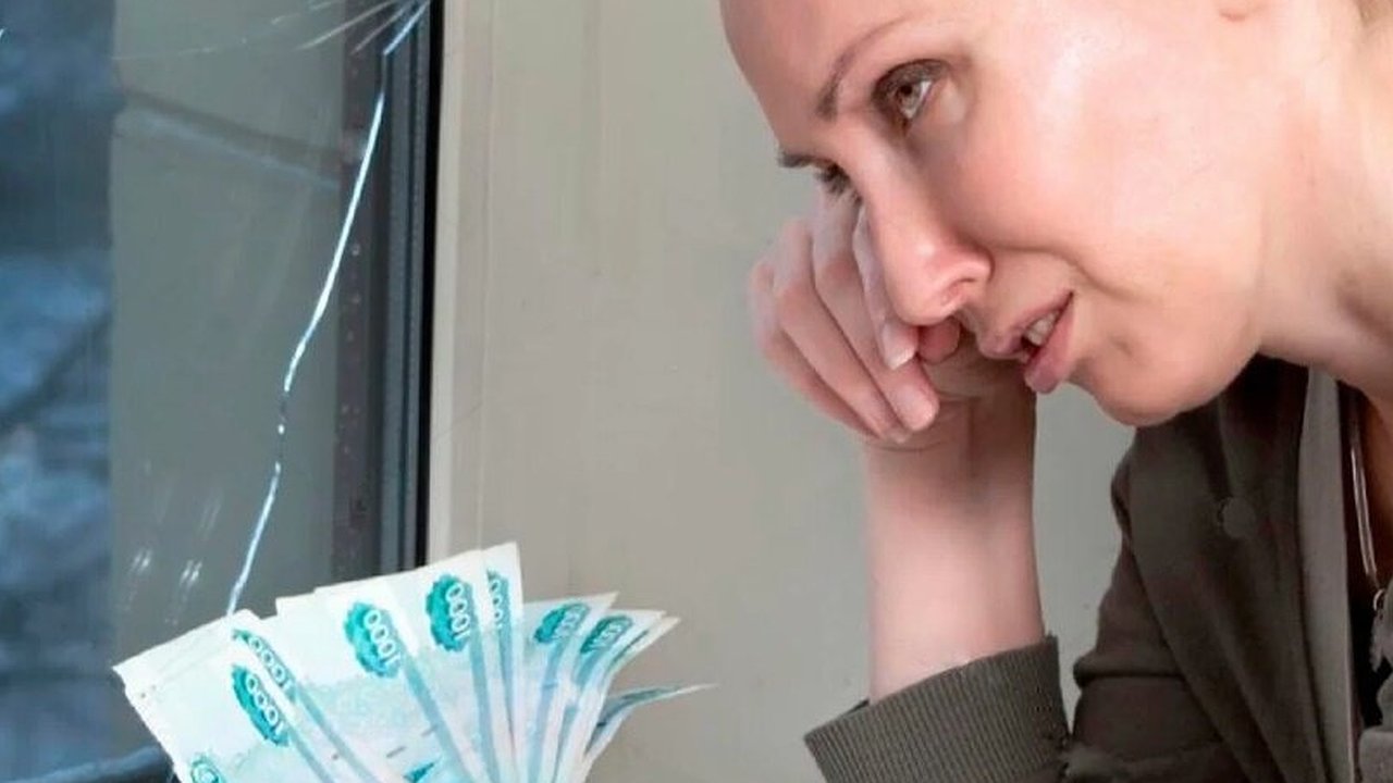 Главная картинка новости: Списали по ошибке: челнинку, тезку должника, приставы наказали рублем