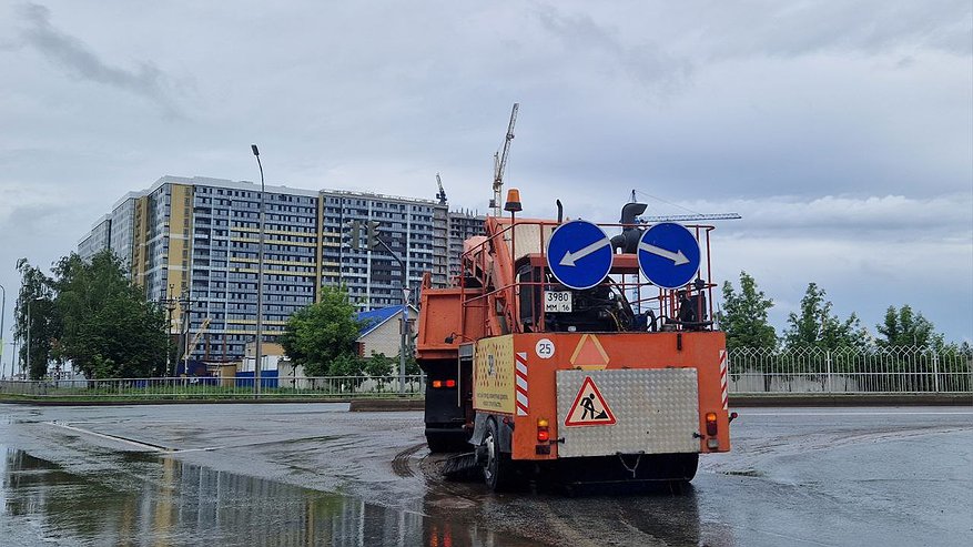 Главная картинка новости: Голос города: как жители просят улучшить улично-дорожную сеть Челнов