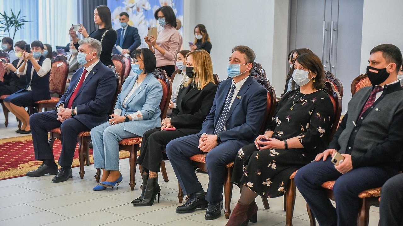 Главная картинка новости: В Челнах чествовали лучших журналистов