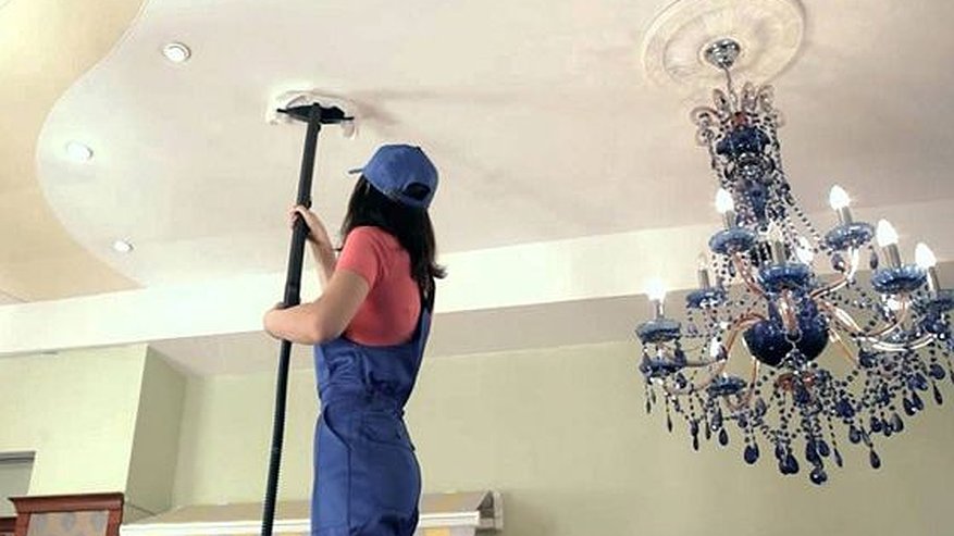 Главная картинка новости: Новый потолок за три часа