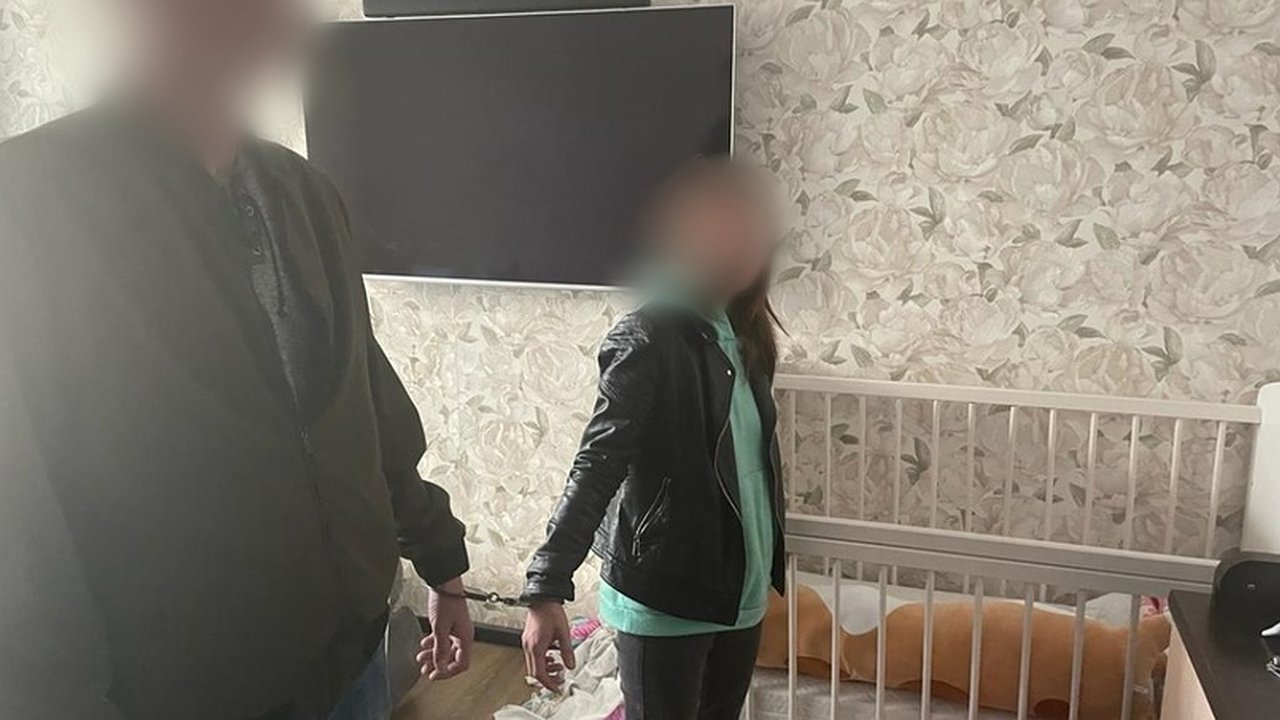 Главная картинка новости: В Челнах в отношении нерадивой мамаши возбуждено уголовное дело