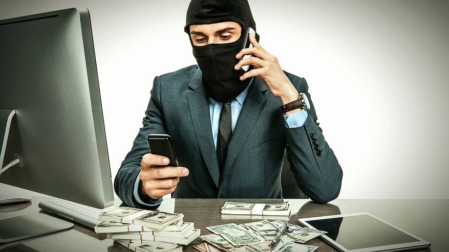 Главная картинка новости: Только за выходные мошенники обули татарстанцев на 3 млн рублей