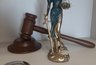 Миниатюра новости: Челнинец, на чье авто упало дерево, смог взыскать кругленькую сумму 