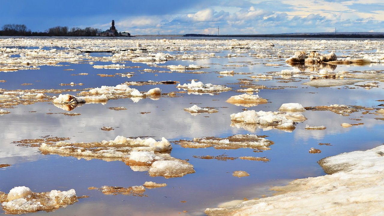 Главная картинка новости: Ожидается, что лед с рек сойдет в конце марта