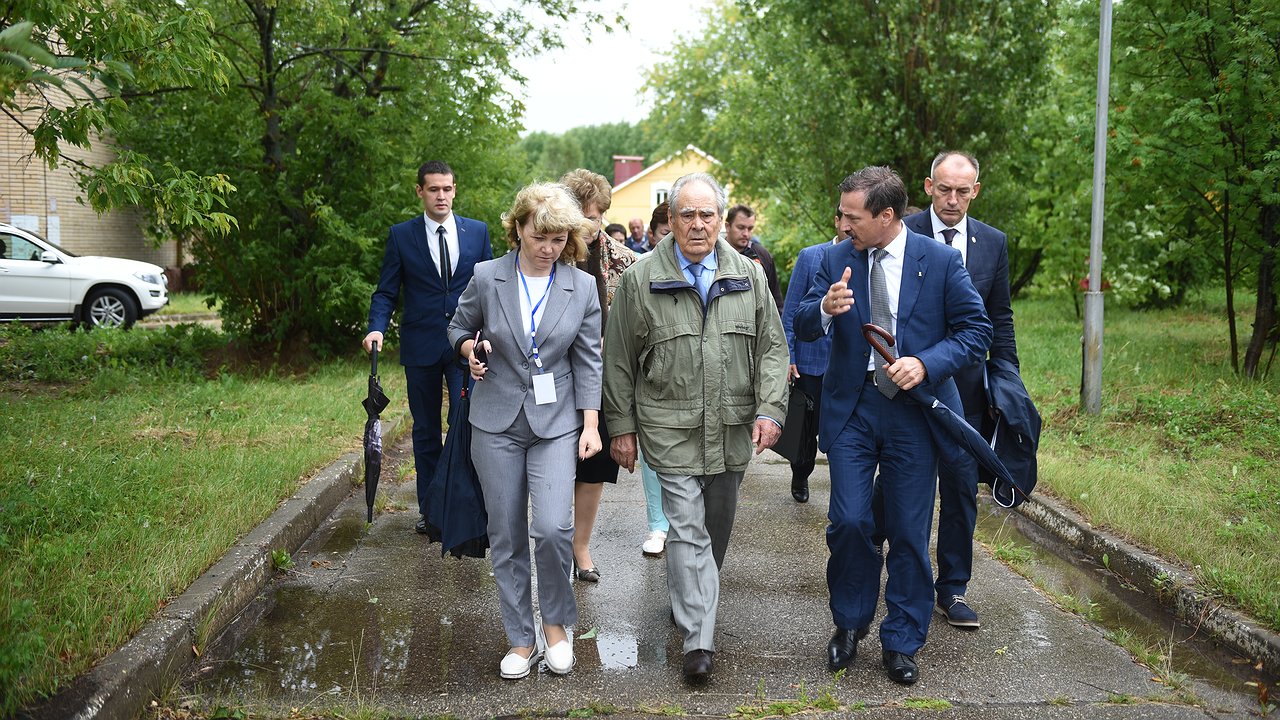 Главная картинка новости: Полилингвальный центр в Челнах