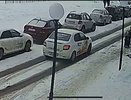 В Челнах на ребенка упал обломок кирпича