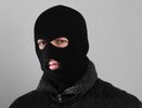 Посреди дня на челнинца напал грабитель, который избил его и отобрал кошелек