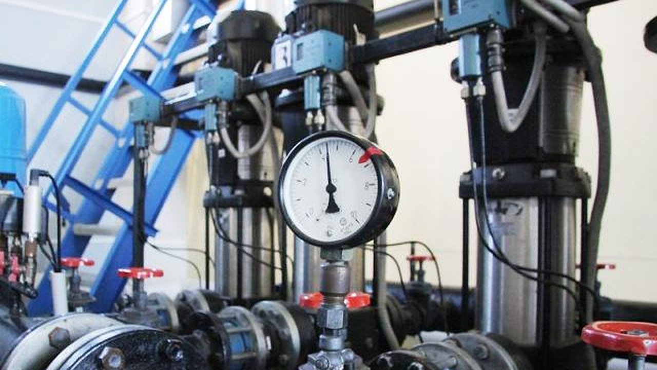 Главная картинка новости: Из-за испытаний отопительной сети отключат отопление