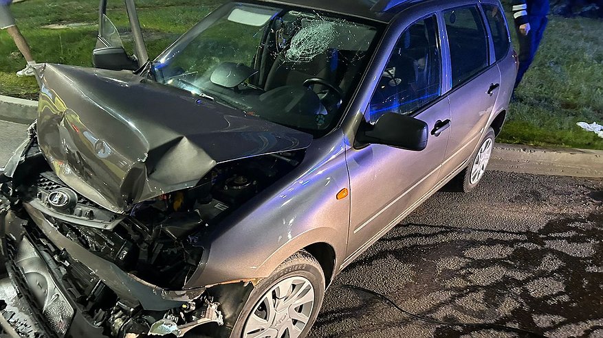 Главная картинка новости: В Челнах пьяный водитель учинил ДТП (фото)