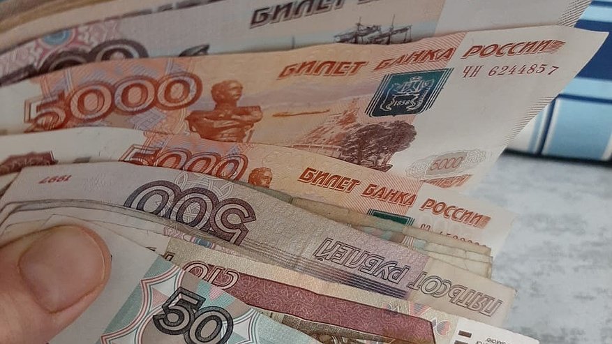 Главная картинка новости: Противостояла мошенникам: в Челнах аферистам не удалось обмануть 71-летнюю пенсионерку